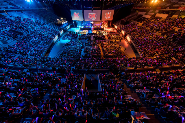 反映了她的 反映了她的