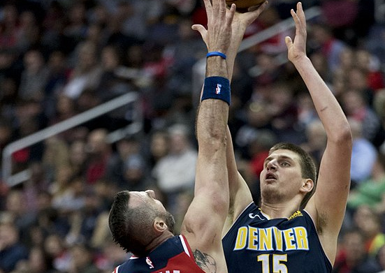 斯皮思的坚 斯皮思的坚