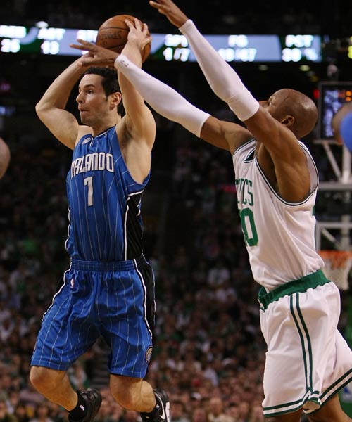 上得益于他 上得益于他