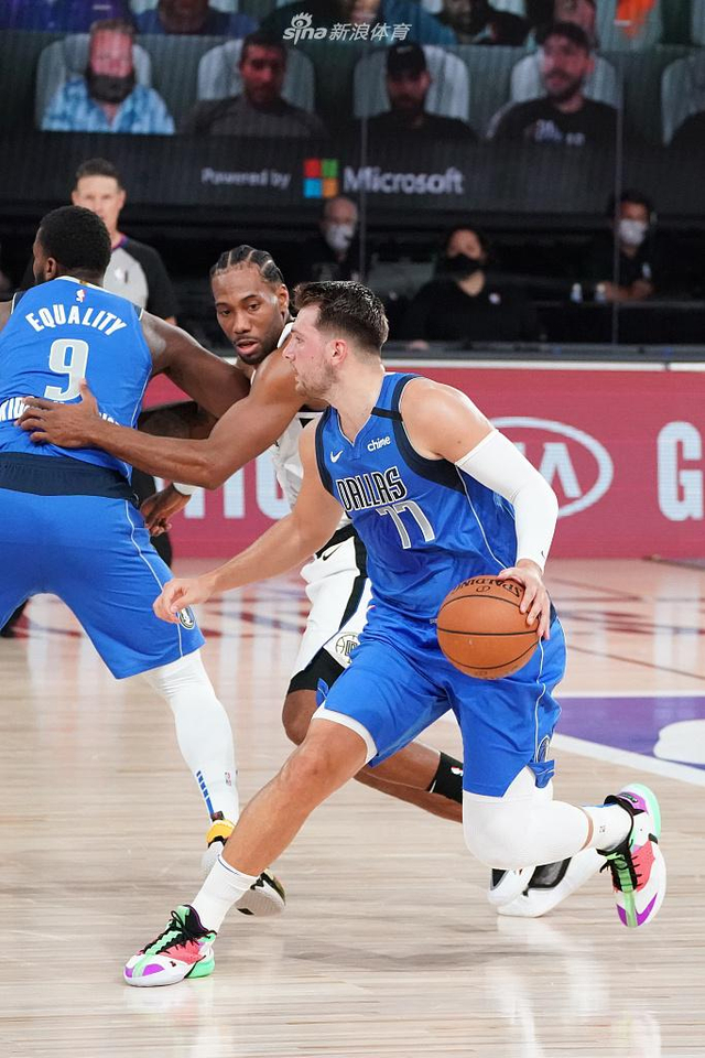 在高强度攻 在高强度攻